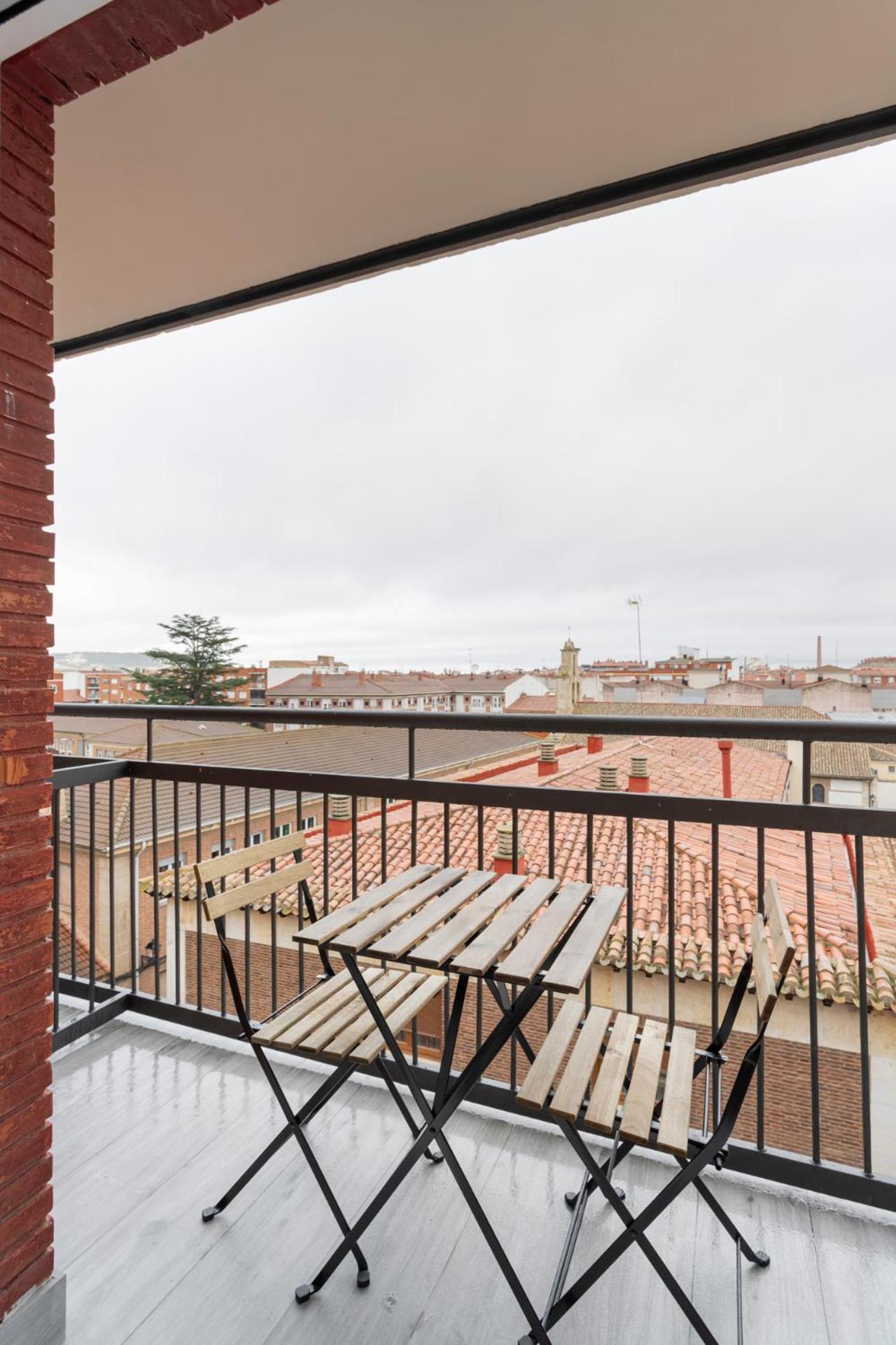 Alda Palencia Catedral Aparthotel ภายนอก รูปภาพ