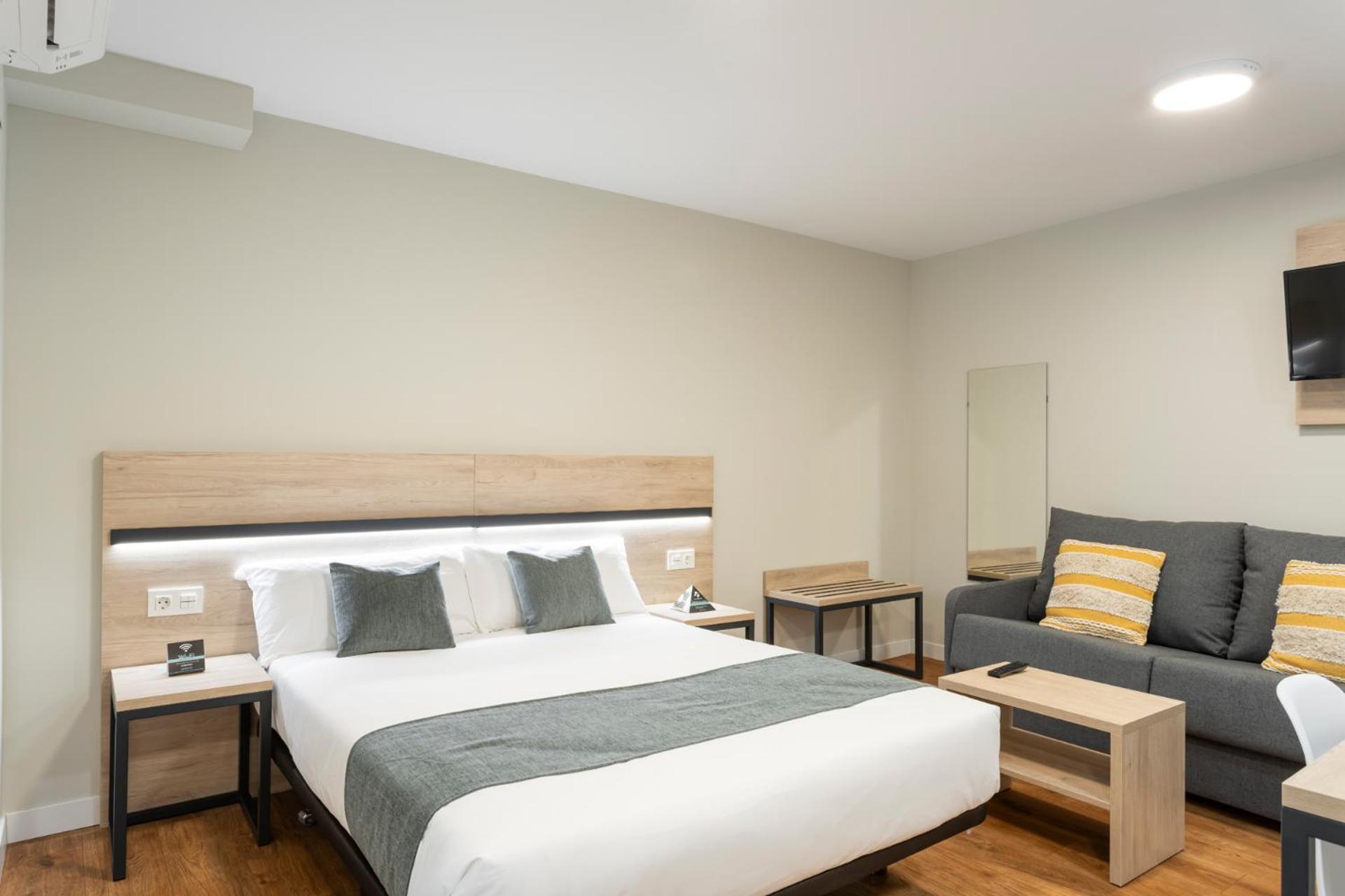 Alda Palencia Catedral Aparthotel ภายนอก รูปภาพ